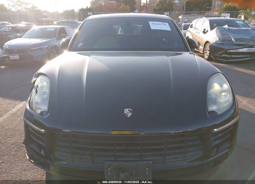 2016 PORSCHE MACAN VIN: WP1AB2A51GLB51778