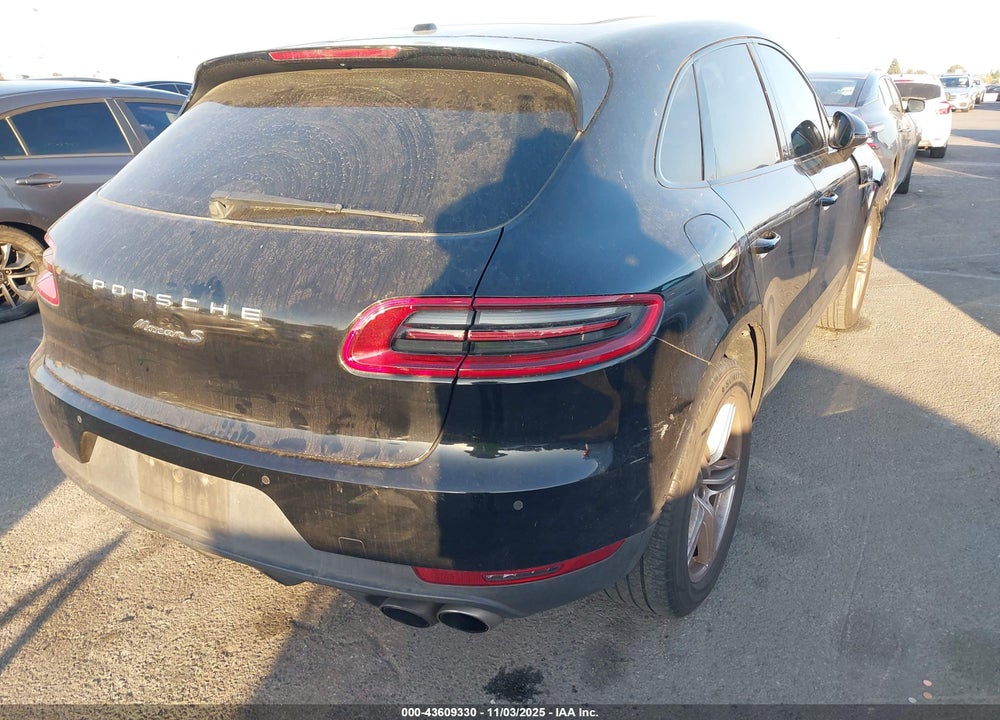 2016 PORSCHE MACAN VIN: WP1AB2A51GLB51778