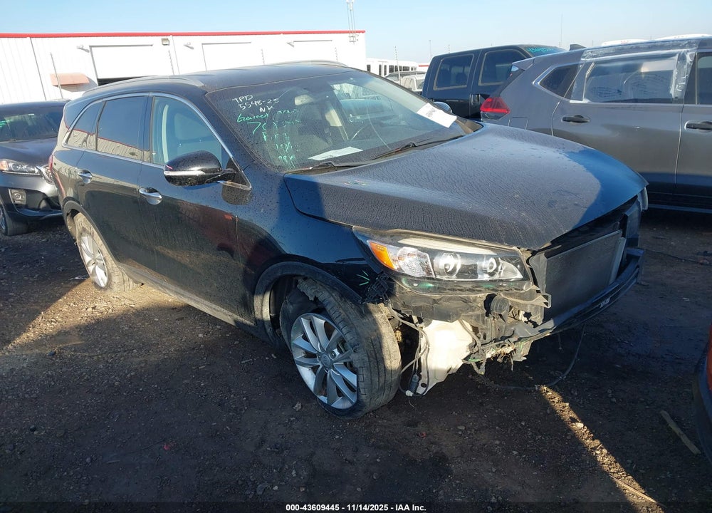 2017 KIA SORENTO 2.4L LX VIN: 5XYPG4A33HG302723