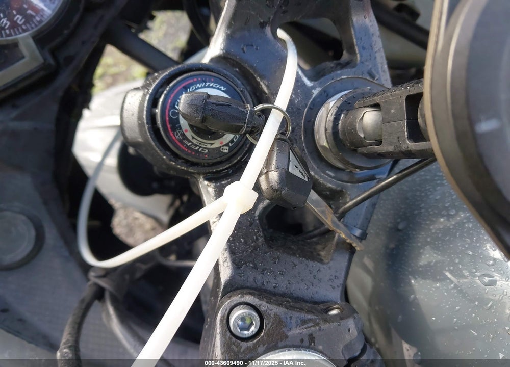 2019 KAWASAKI EX400 VIN: JKAEXKG1XKDA20809