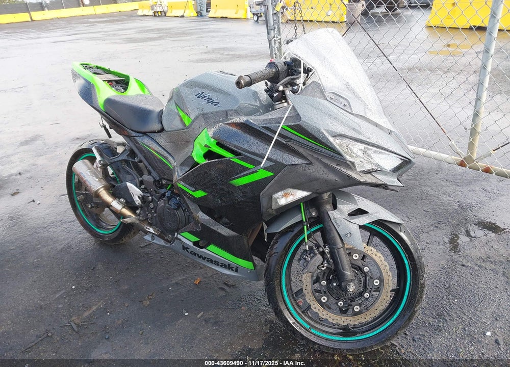 2019 KAWASAKI EX400 VIN: JKAEXKG1XKDA20809