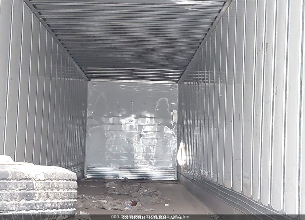 2018 UTILITY TRAILER MFG UTILITY TRAILER MFG VIN: 1UYVS2533J3184933