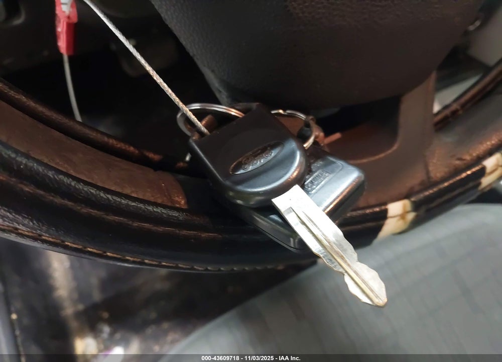 2010 FORD FOCUS SE VIN: 1FAHP3FN9AW270321