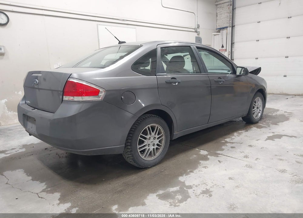 2010 FORD FOCUS SE VIN: 1FAHP3FN9AW270321