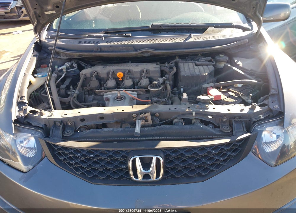 2010 HONDA CIVIC LX VIN: 2HGFG1B63AH503582