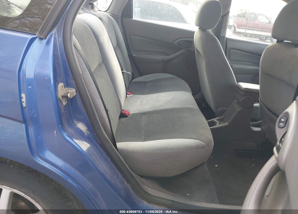 2003 FORD FOCUS VIN: 1FAFP34P43W115982
