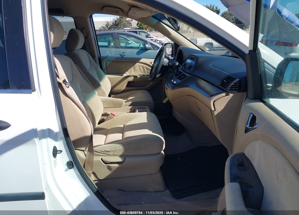 2006 HONDA ODYSSEY LX VIN: 5FNRL38236B081737
