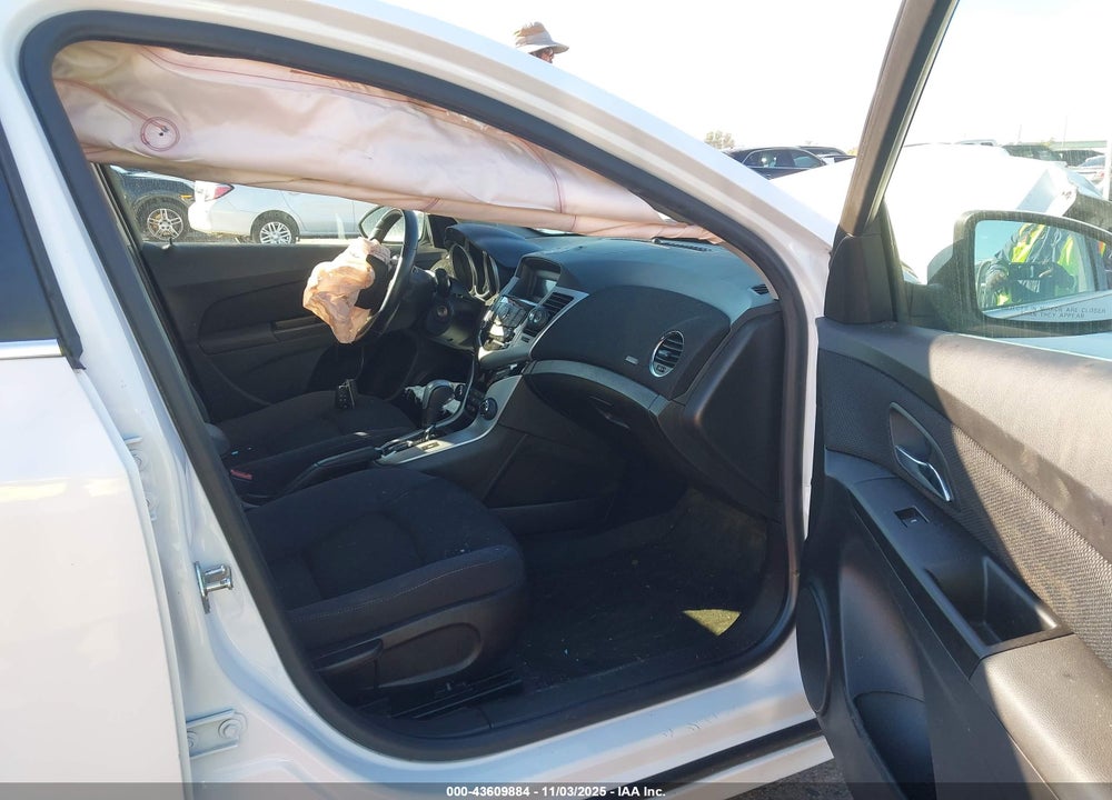 2014 CHEVROLET CRUZE 1LT AUTO VIN: 1G1PC5SB3E7259459