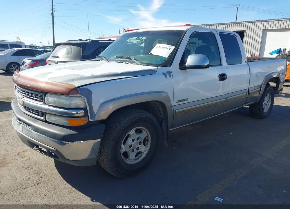 2001 CHEVROLET SILVERADO 1500 LS VIN: 2GCEK19T011355890
