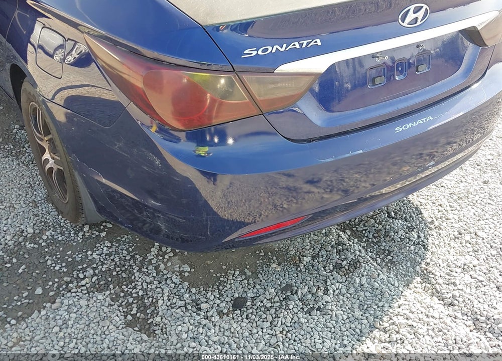2013 HYUNDAI SONATA GLS VIN: 5NPEB4AC4DH610573