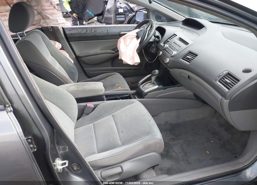 2011 HONDA CIVIC LX VIN: 19XFA1F53BE040230
