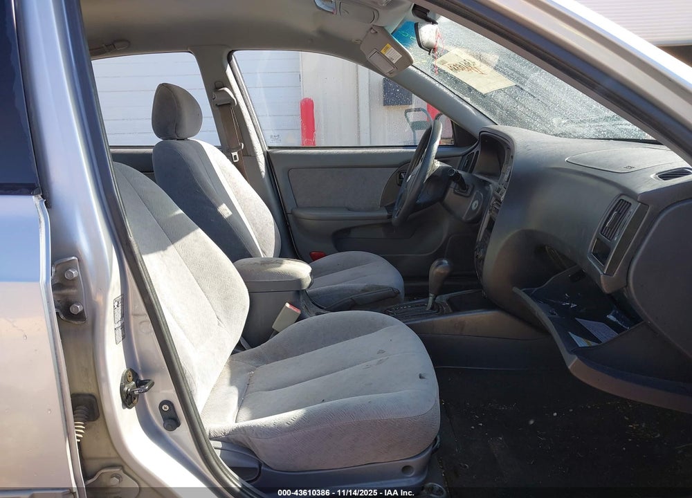 2005 HYUNDAI ELANTRA GLS/GT VIN: KMHDN46D45U184083