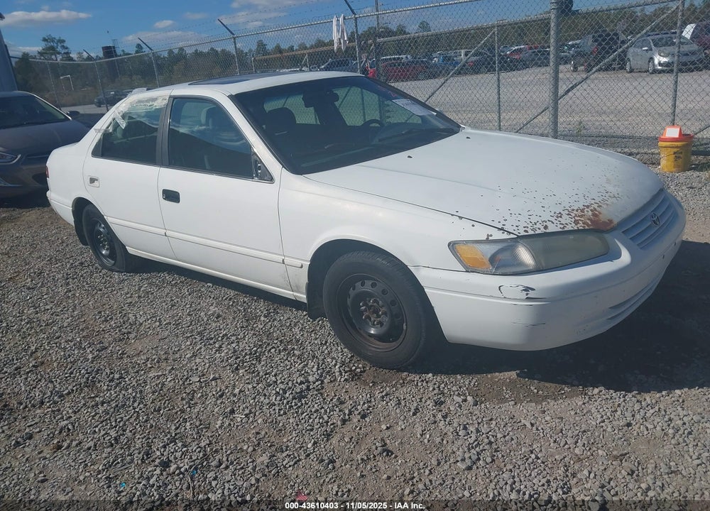 1999 TOYOTA CAMRY LE VIN: 4T1BG22K5XU456086