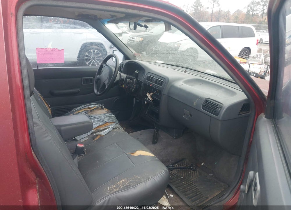1995 NISSAN TRUCK E/XE VIN: 1N6SD11S8SC395773