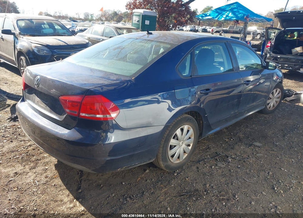 2012 VOLKSWAGEN PASSAT VIN: 1VWAP7A33CC085076