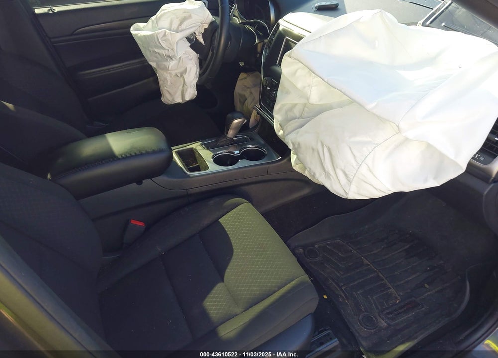 2019 JEEP GRAND CHEROKEE LAREDO E 4X4 VIN: 1C4RJFAG3KC761920