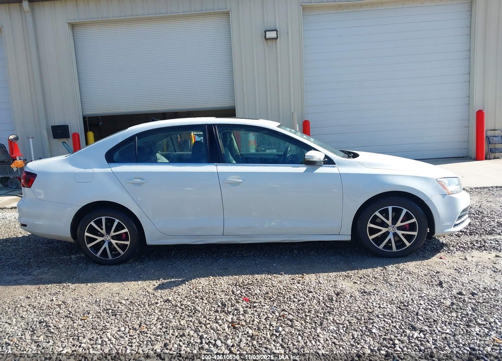 2018 VOLKSWAGEN JETTA VIN: 3VWDB7AJ9JM260792