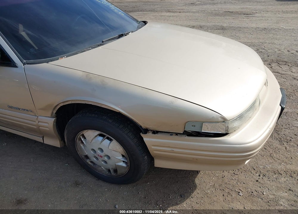 1994 OLDSMOBILE CUTLASS SUPREME S VIN: 1G3WH55M6RD388952