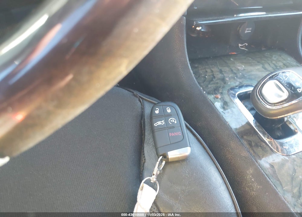 2013 CHRYSLER 300C VIN: 2C3CCAEG6DH620230