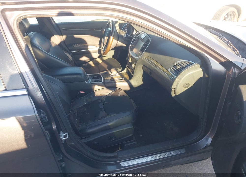 2013 CHRYSLER 300C VIN: 2C3CCAEG6DH620230