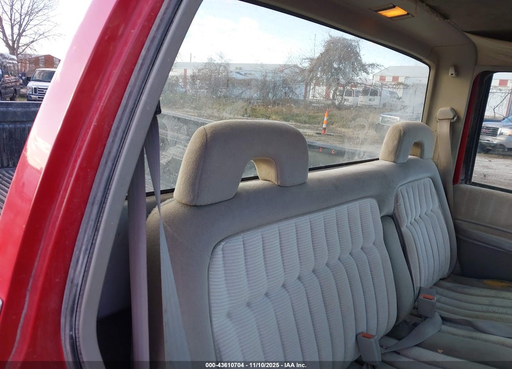 1994 CHEVROLET GMT-400 K1500 VIN: 1GCEK14K3RE184495