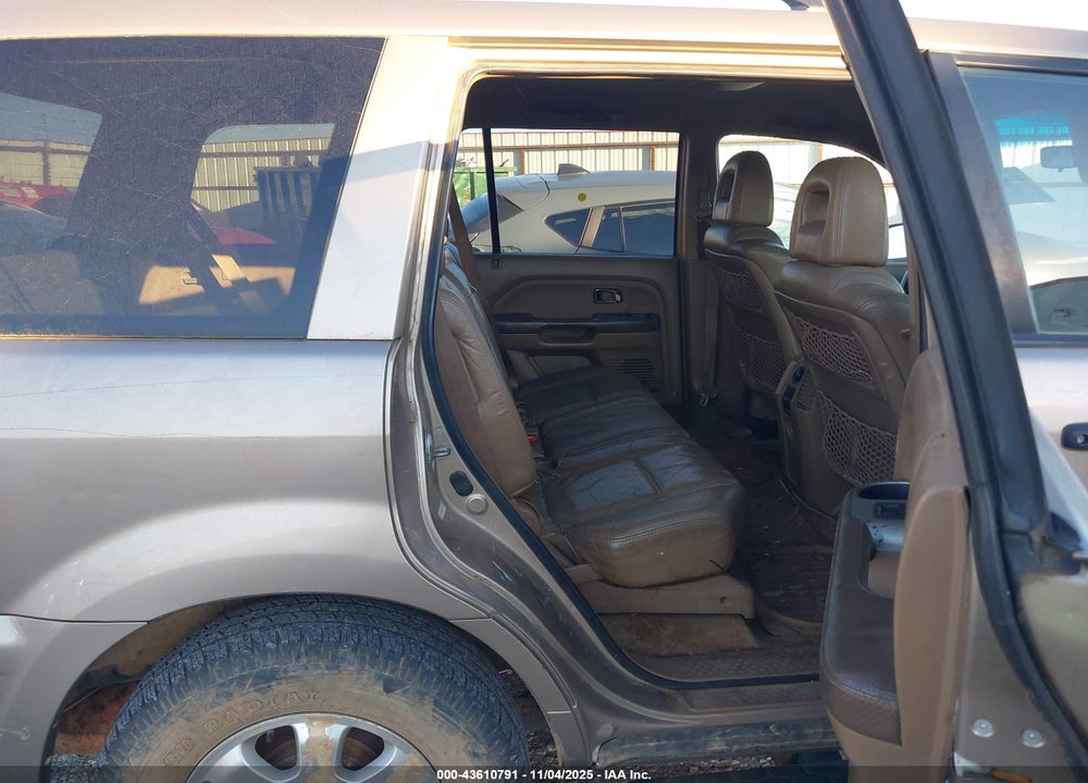 2004 HONDA PILOT EX-L VIN: 2HKYF18604H531501