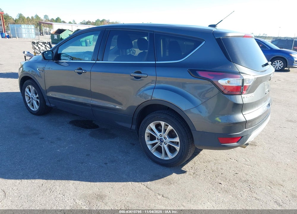 2017 FORD ESCAPE VIN: 1FMCU0GD8HUA00984