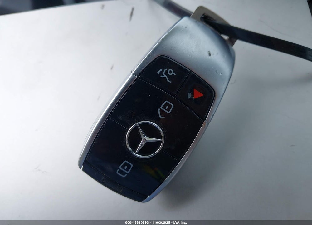 2017 MERCEDES-BENZ E 300 VIN: WDDZF4JBXHA139951