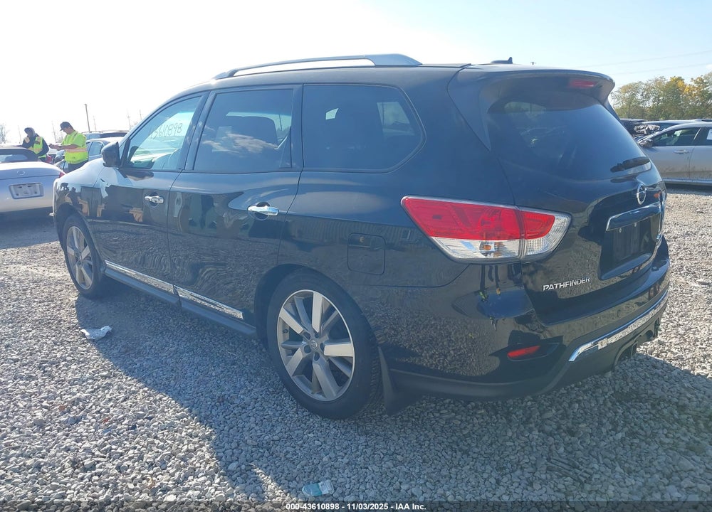 2015 NISSAN PATHFINDER PLATINUM VIN: 5N1AR2MM9FC706860