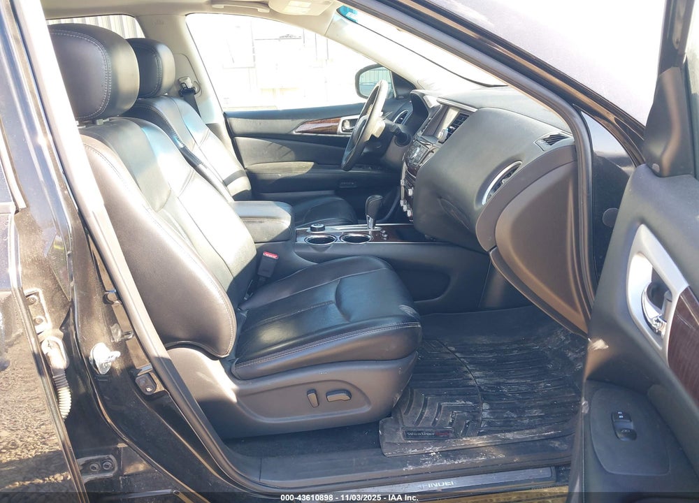 2015 NISSAN PATHFINDER PLATINUM VIN: 5N1AR2MM9FC706860