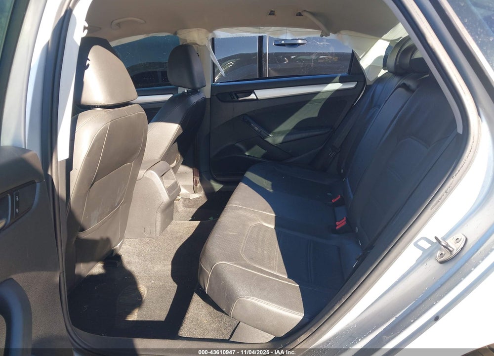 2012 VOLKSWAGEN PASSAT VIN: 1VWBH7A37CC023259