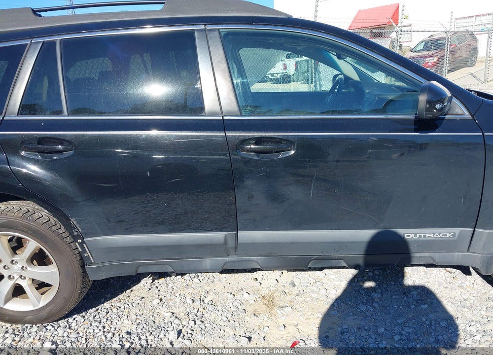 2014 SUBARU OUTBACK 2.5I LIMITED VIN: 4S4BRBLC3E3325971
