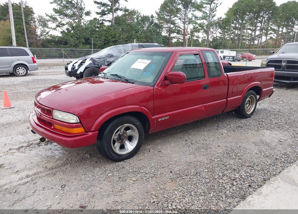 2000 CHEVROLET S-10 LS VIN: 1GCCS1956Y8309853