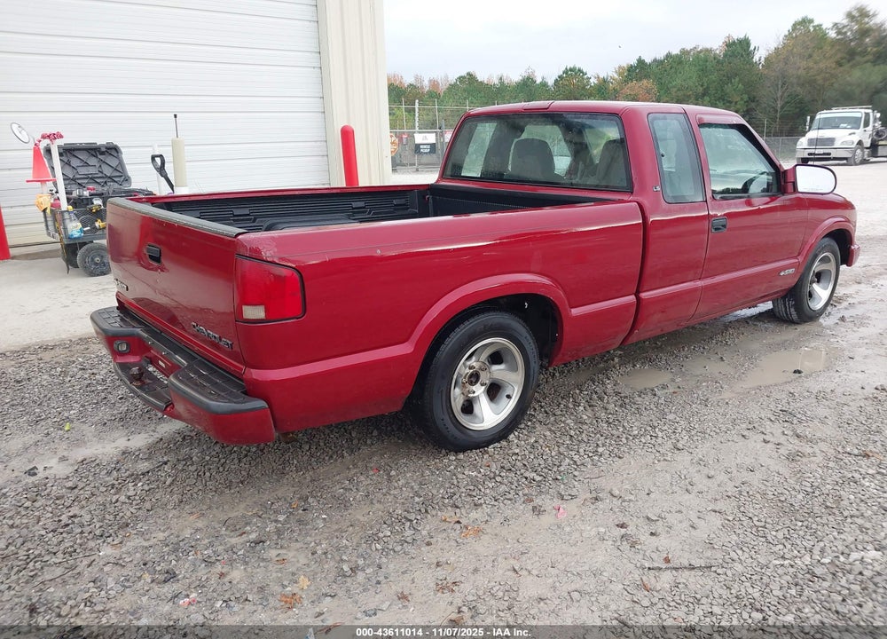 2000 CHEVROLET S-10 LS VIN: 1GCCS1956Y8309853