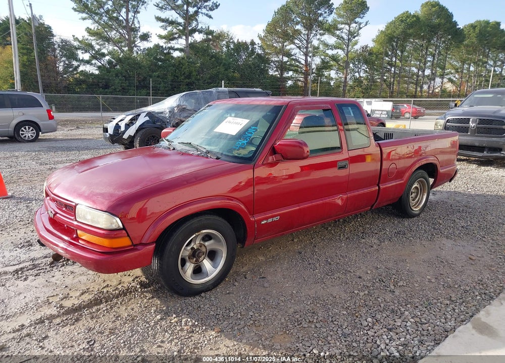 2000 CHEVROLET S-10 LS VIN: 1GCCS1956Y8309853