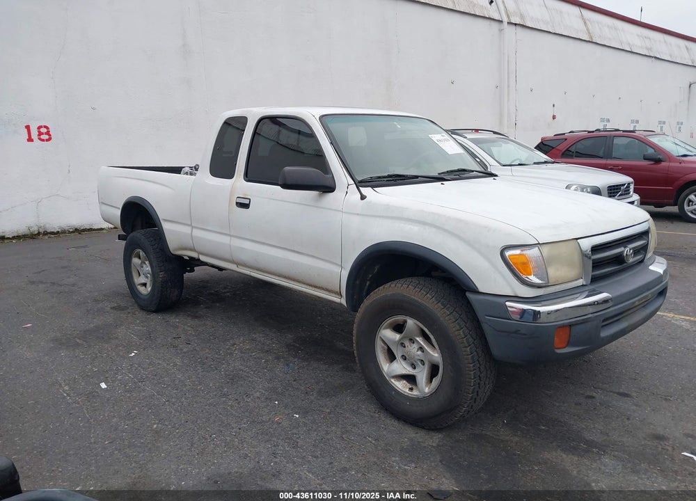 2000 TOYOTA TACOMA BASE V6 VIN: 5TEWN72N8YZ714757