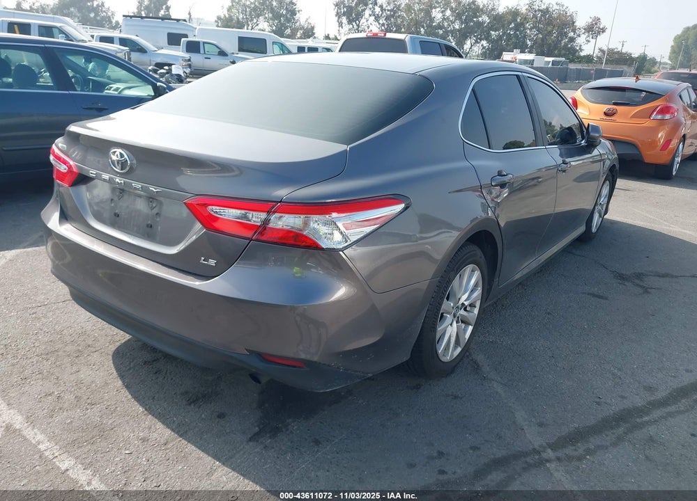 2018 TOYOTA CAMRY VIN: 4T1B11HK2JU014425