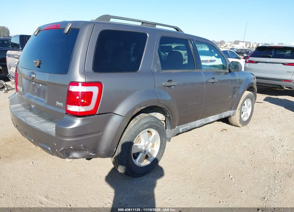 2010 FORD ESCAPE XLT VIN: 1FMCU0DG9AKB50263