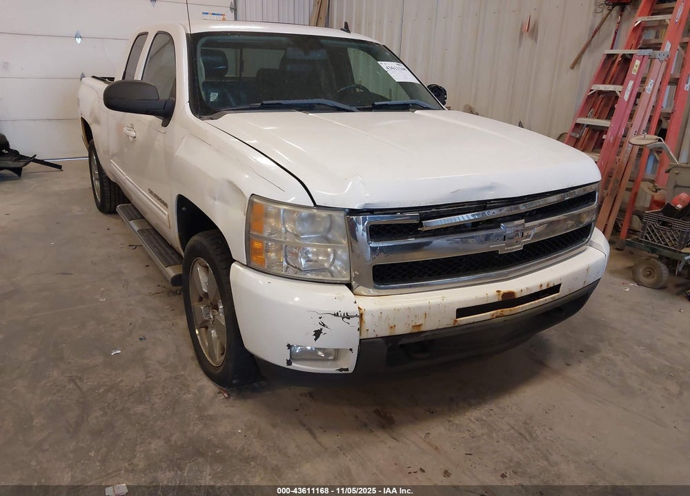 2011 CHEVROLET SILVERADO 1500 LTZ VIN: 1GCRKTE37BZ201253