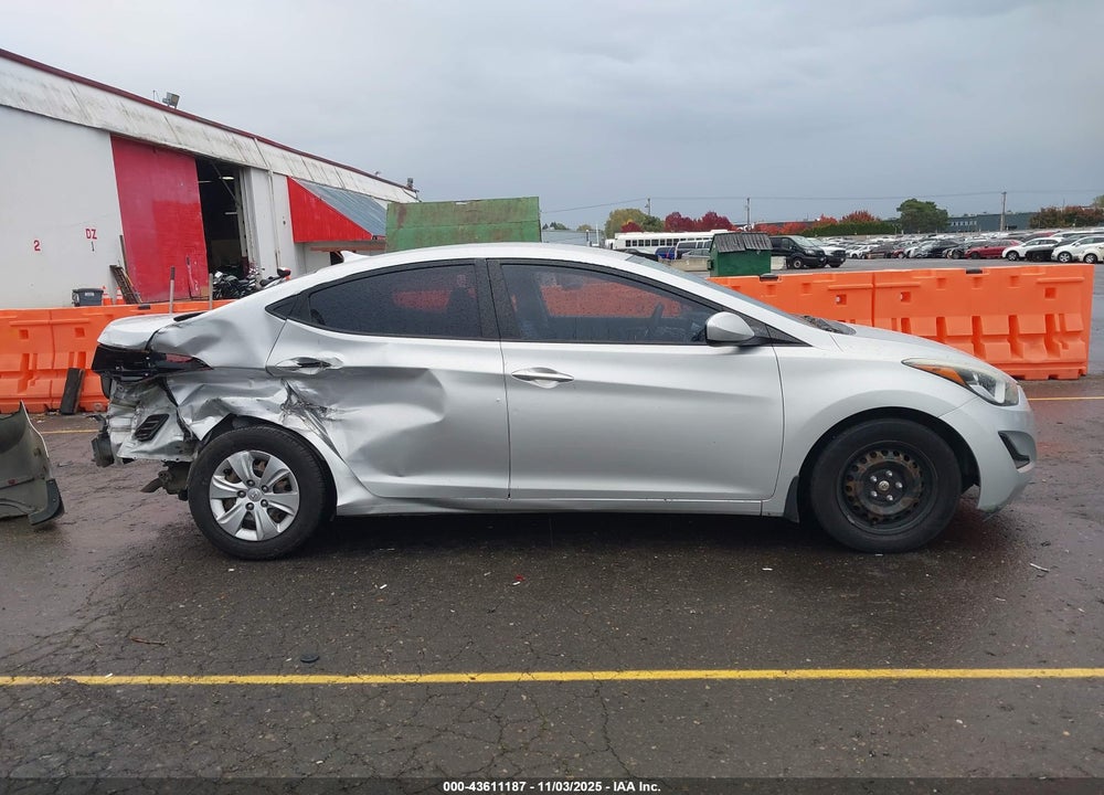 2016 HYUNDAI ELANTRA SE VIN: KMHDH4AE1GU483699