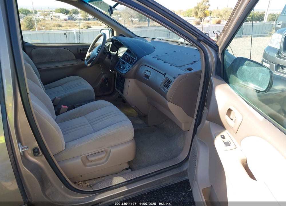 1999 TOYOTA SIENNA LE VIN: 4T3ZF13C5XU149740