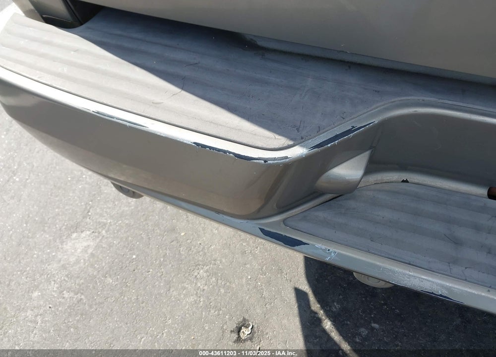 2003 CADILLAC ESCALADE STANDARD VIN: 1GYEC63T33R278259