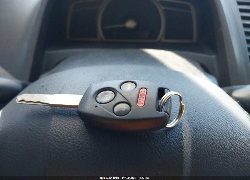 2007 HONDA CIVIC LX VIN: 1HGFA16557L110052