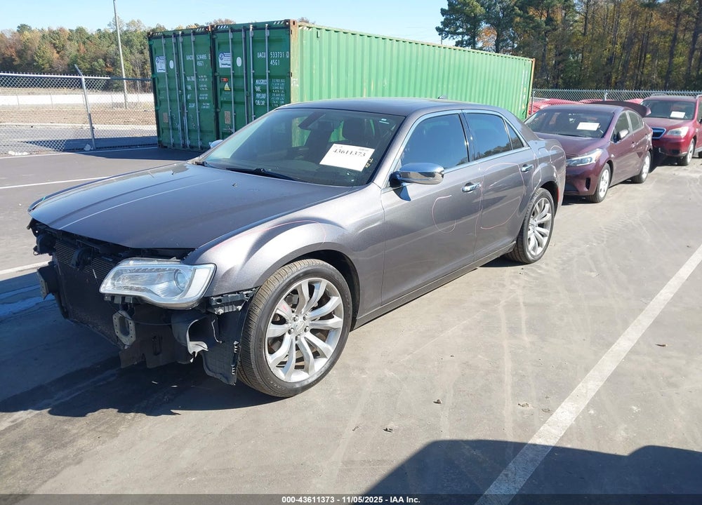 2019 CHRYSLER 300 VIN: 2C3CCAEG5KH564648