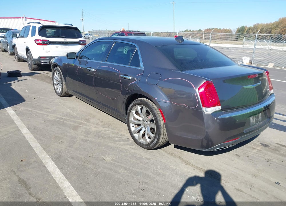 2019 CHRYSLER 300 VIN: 2C3CCAEG5KH564648