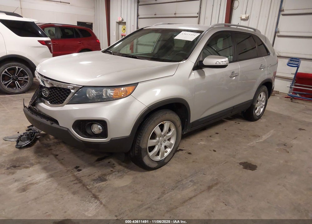 2012 KIA SORENTO LX VIN: 5XYKT3A62CG187809