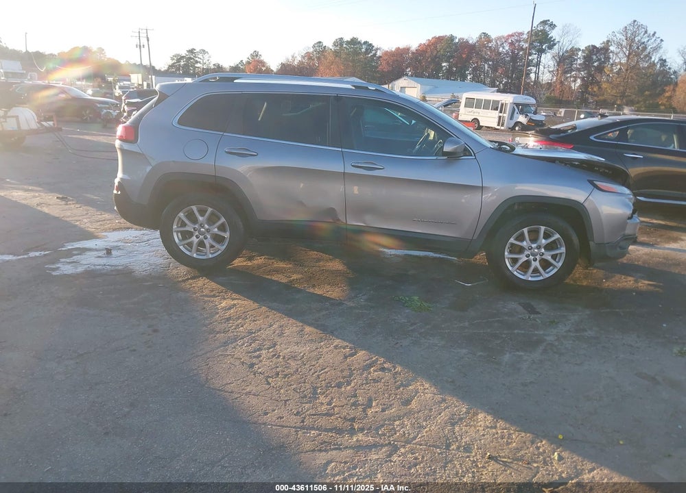 2016 JEEP CHEROKEE LATITUDE VIN: 1C4PJMCB2GW321772