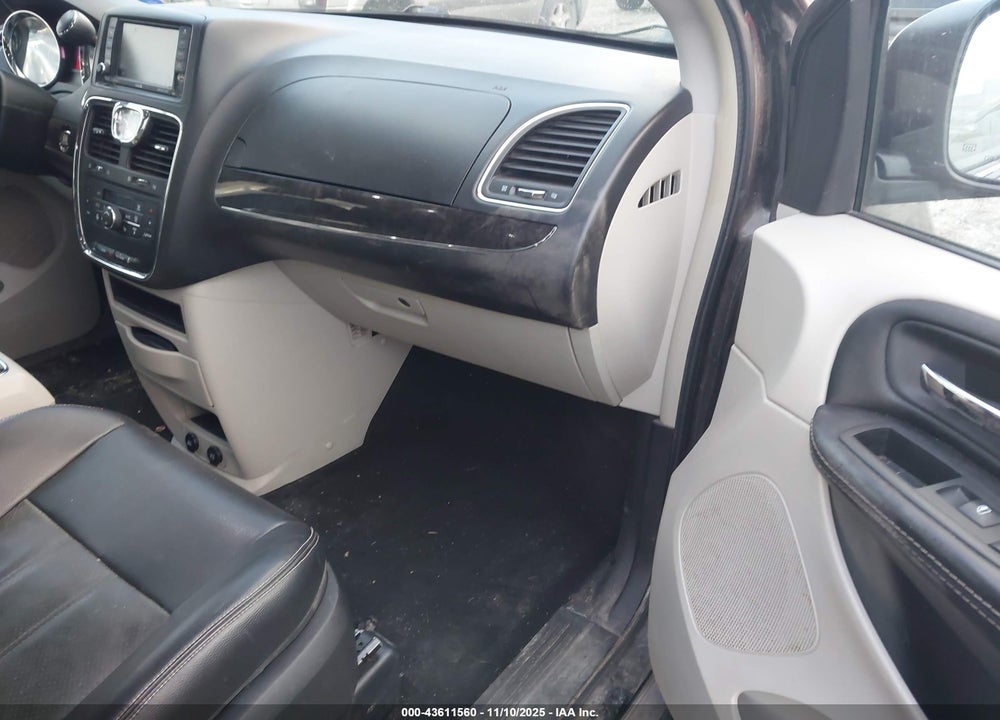 2015 CHRYSLER TOWN & COUNTRY TOURING-L VIN: 2C4RC1CGXFR628496