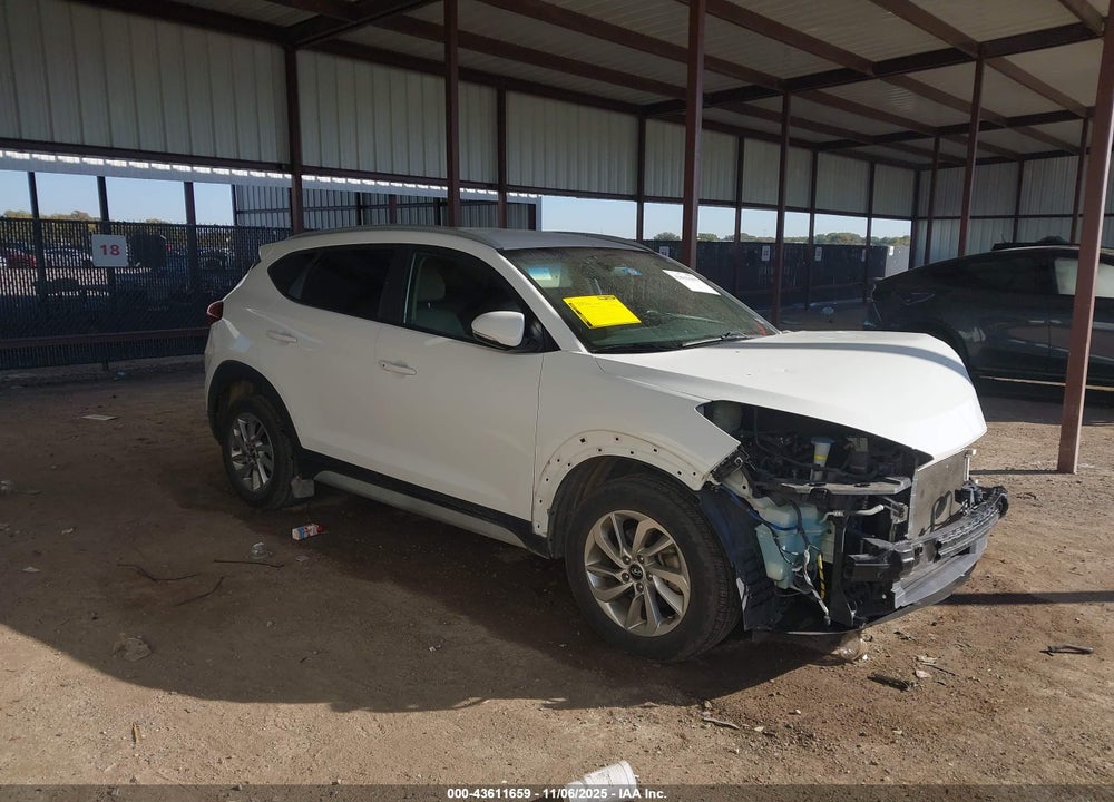 2017 HYUNDAI TUCSON SE PLUS VIN: KM8J33A4XHU538090