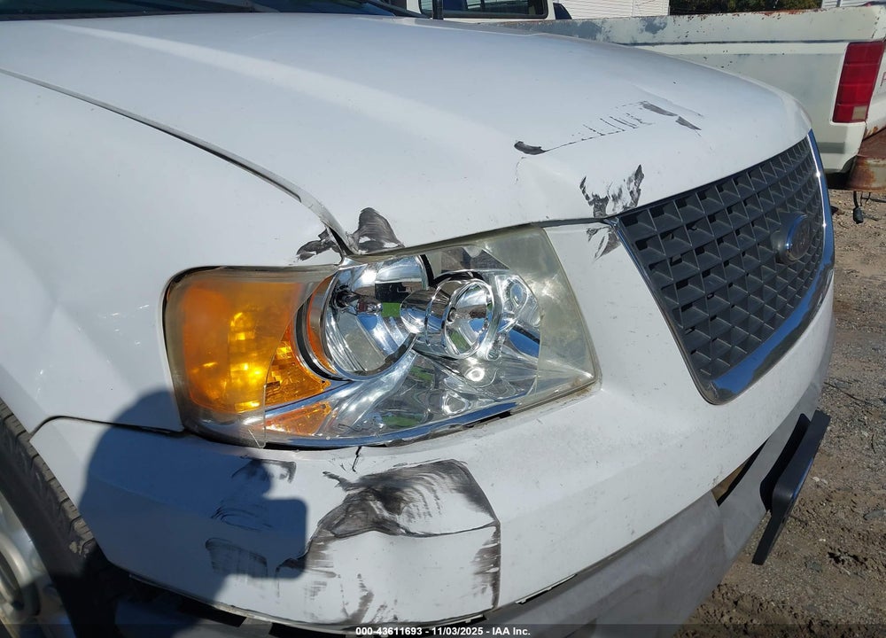 2003 FORD EXPEDITION XLT VIN: 1FMEU15W13LB32468